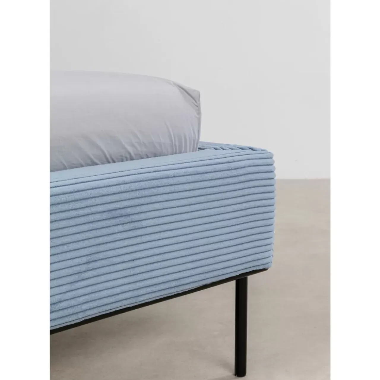 Betten-KARE Design Bett East Side Cord Blau 160X200Cm